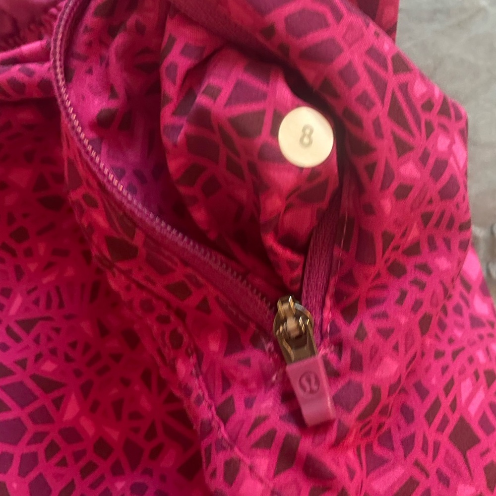 Lululemon Tracker Lined Short - Picture 5 of 5